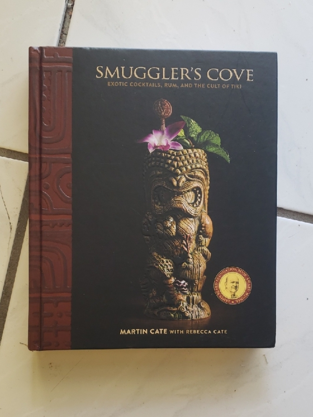Like new hardcover Cocktail Book, be Tiki ready